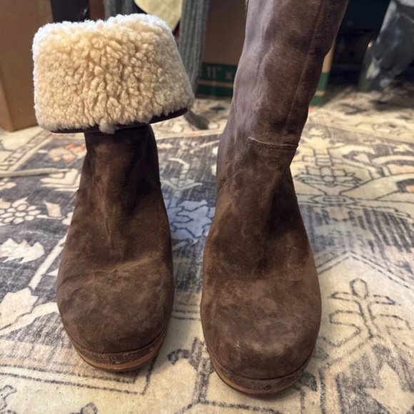 UGG Lynnea Brown Nubuck leather Clog Boots with Shearling - Picture 5 of 6
